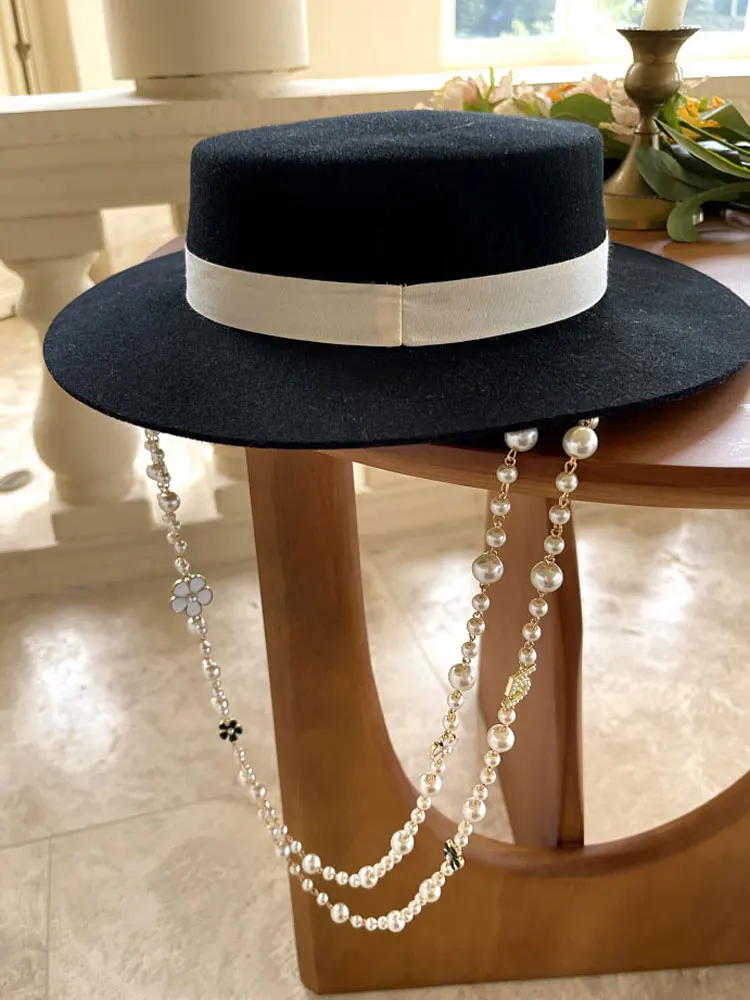 Designer Custom Winter Shallow Top Wool Felt Fedora Hat For Women Men Chain Decoration Top Hat Fashion Catwalk Caps High Quality