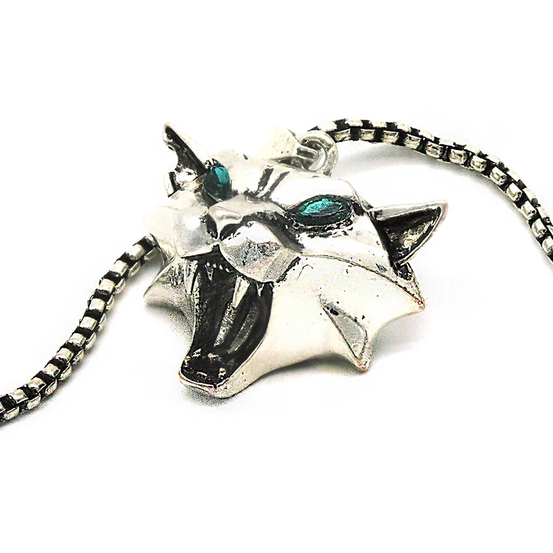 Cat Medallion Pendant Necklace Wizard School  30*34mm Metal Green Rhinestone Wild Hunter Games Cosplay Animal Necklace