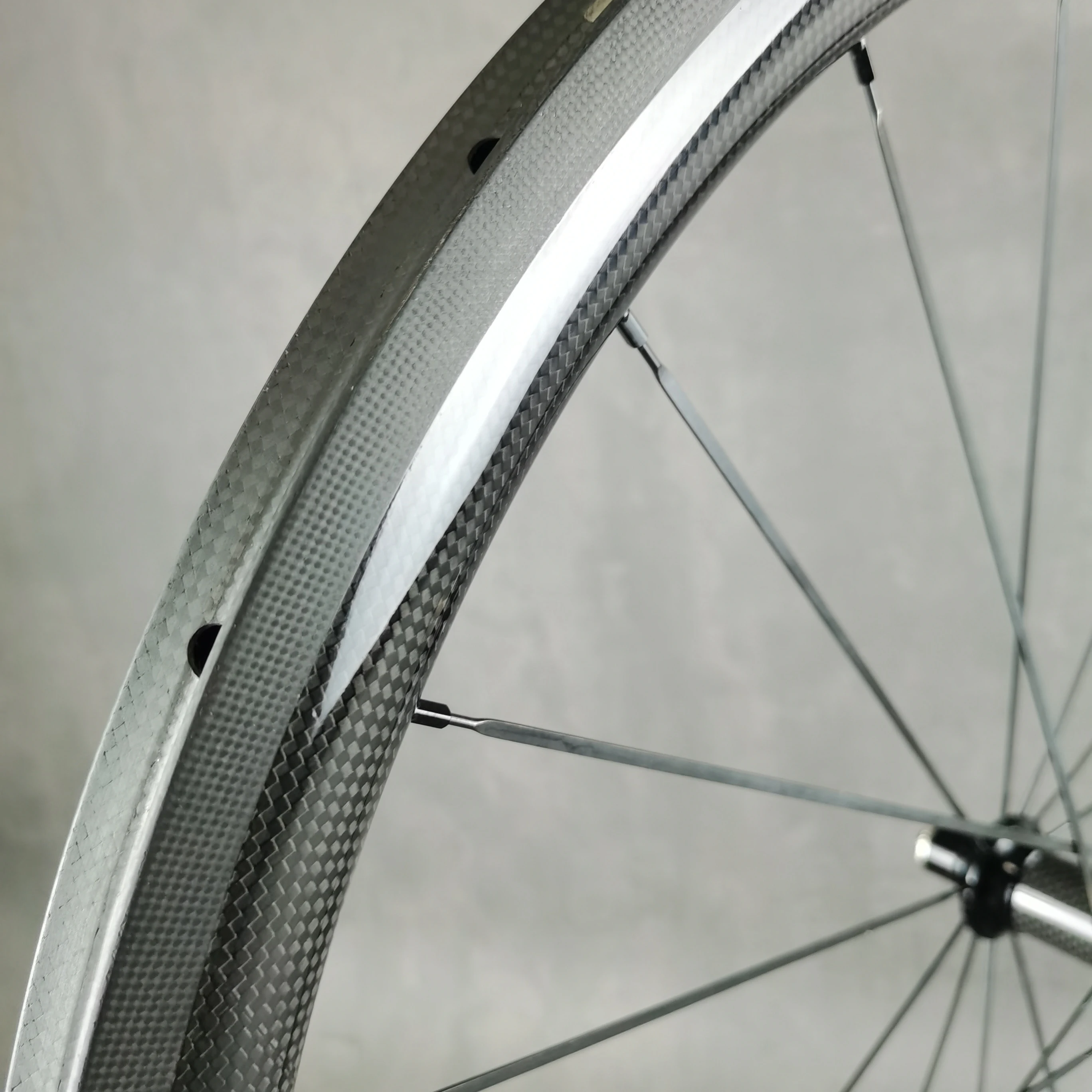 

Road Bike Carbon Rear Wheels, 700C, 38mm Depth, 25mm Width, Clincher, Tubular, V Brake Wheel, 3K Glossy Finishing R36 HUB