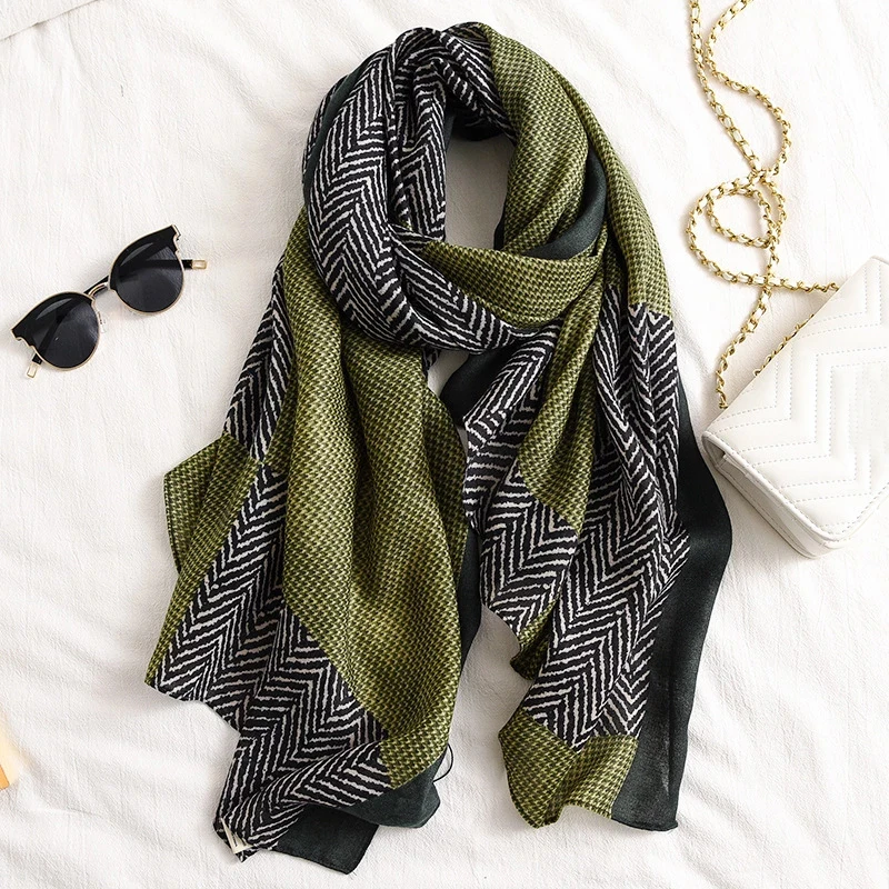 2024 Soft Linen Cotton Scarf Shawls Women Luxury Premium Foulard Femme Long Spotted leopard print Tassel Scarfs Scarves Echarpe