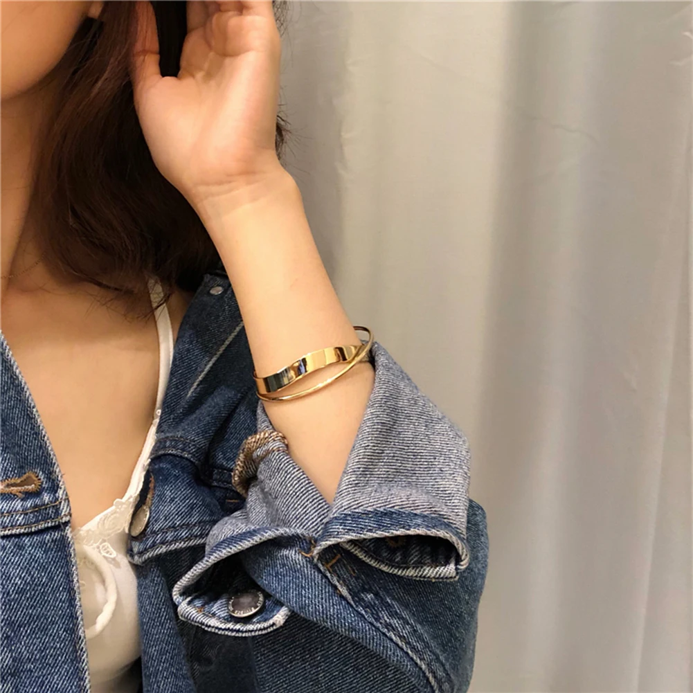 Korean New Glossy Double Layer Geometric Irregular Cross Ripple Opening Wristband Jewelry Bangle for Women Girls Party