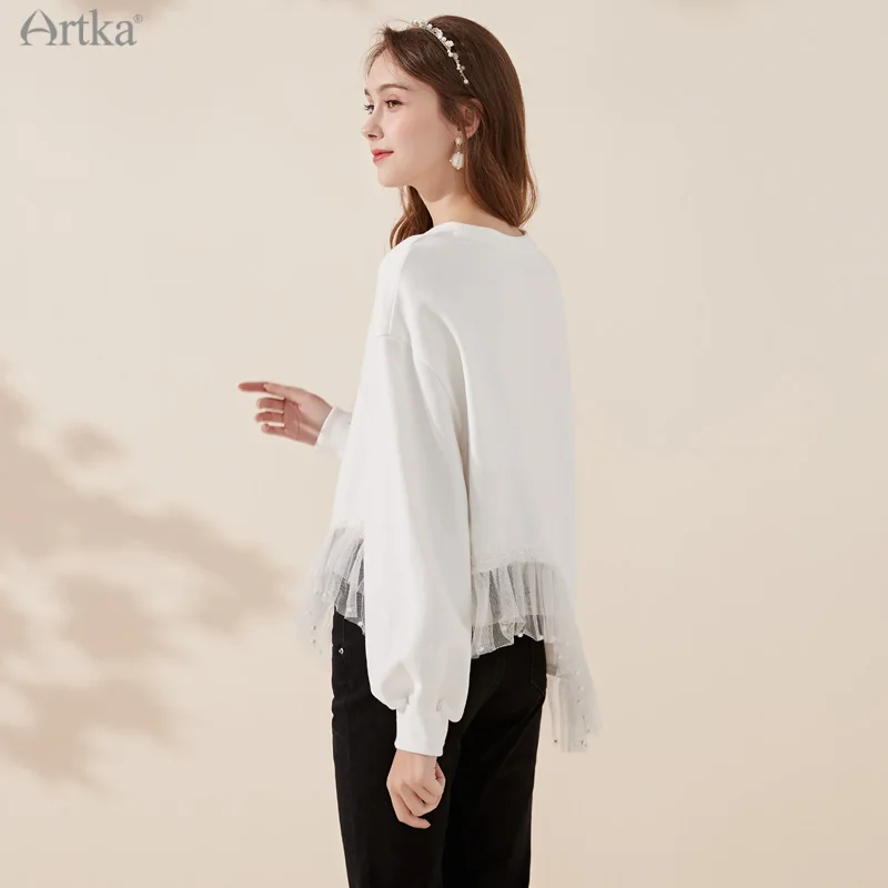 ARTKA 2022 Spring New Women Sweatshirt Fashion Elegant Gauze Patchwork O-Neck Sweatshirts Loose Simple White Sweatshirt VA20116D