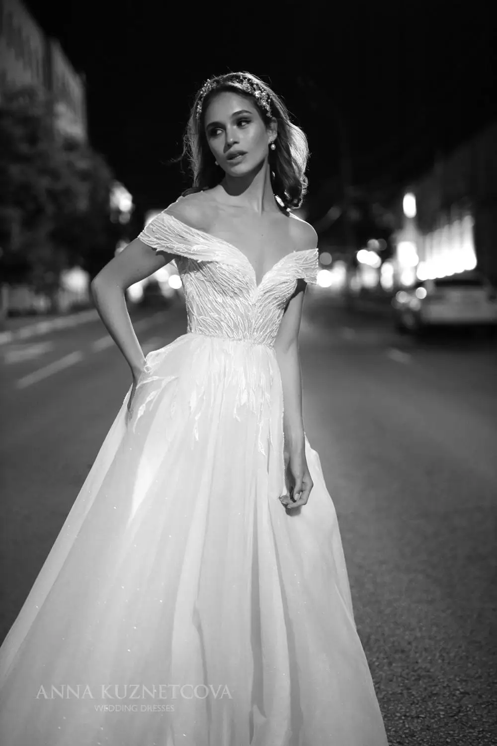 2021 Wedding Dresses Off Shoulder Lace Appliques Bridal Gowns Custom Made Button Back Wedding Dress Vestidos De Novia New