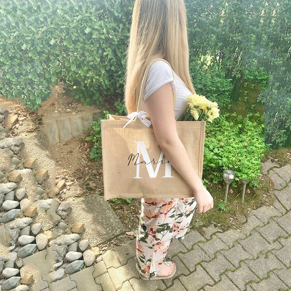 Personalized Tote Bag with Initials Gifts for Mother\'s Day Custom Name Birthday Jute Shopping Bag for Women Unique Beach Bag