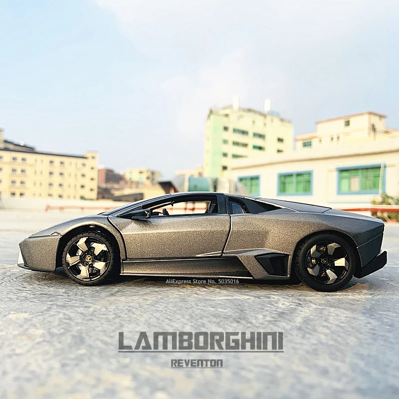 Rastar 1:24 Lamborghini Reventon Static model simulation die casting alloy model car Toy collection Christmas gift model car