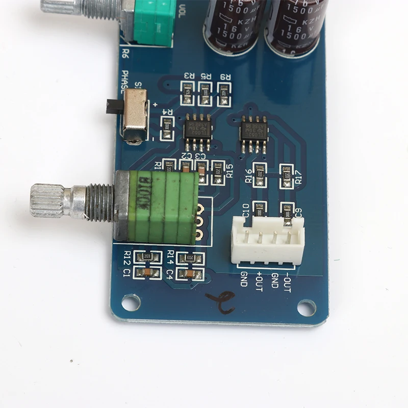 KYYSLB DC 9-18V Enthusiast Single-Endedเอาต์พุตBalanced Circuit Board Super Bass Low-Pass Filter circuit Boardบอร์ด