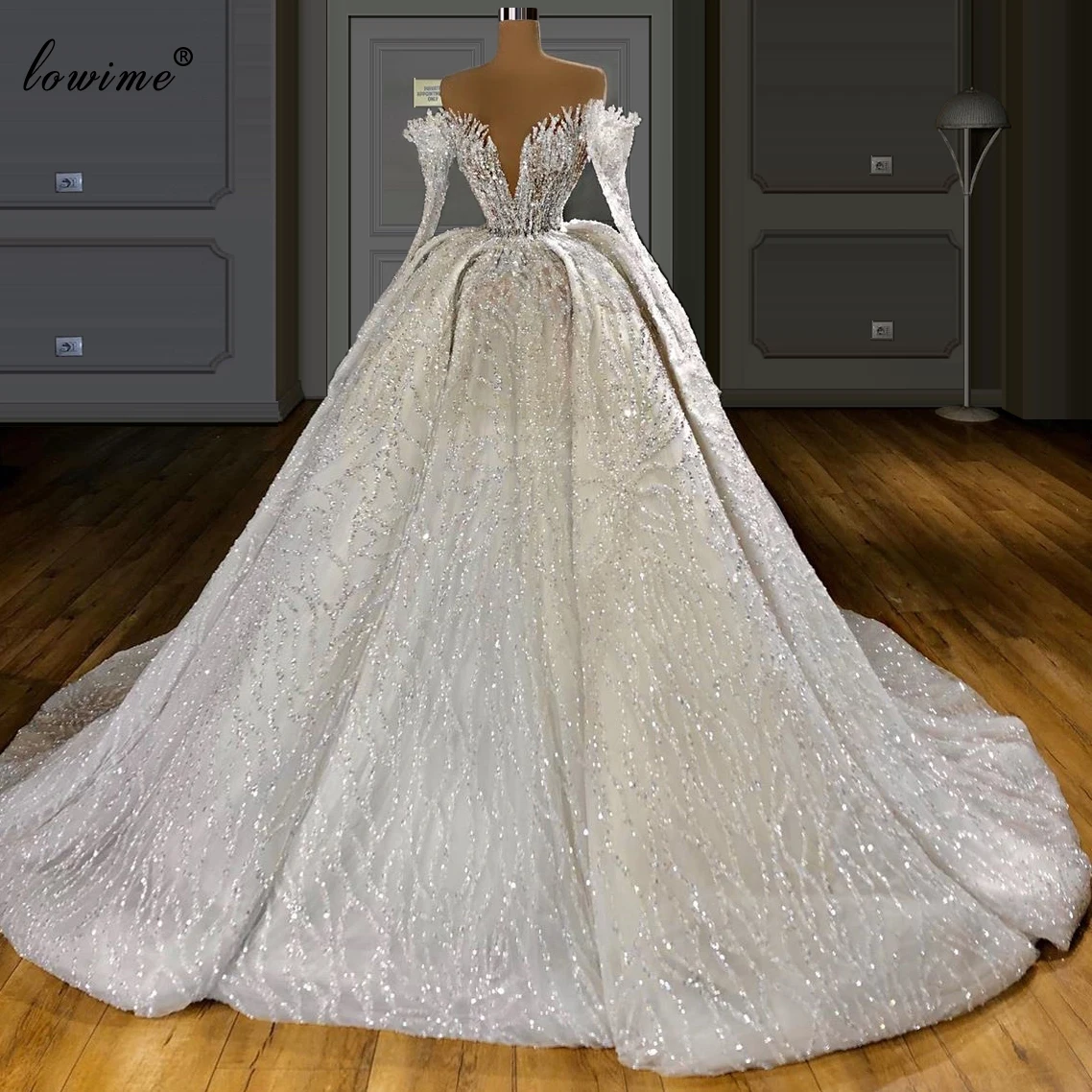 

Heavy Handmade sewing White Wedding Dresses 2020 Beading Long Sleeves Wedding Gowns Princess Robe De Mariee Luxury Brides Gowns