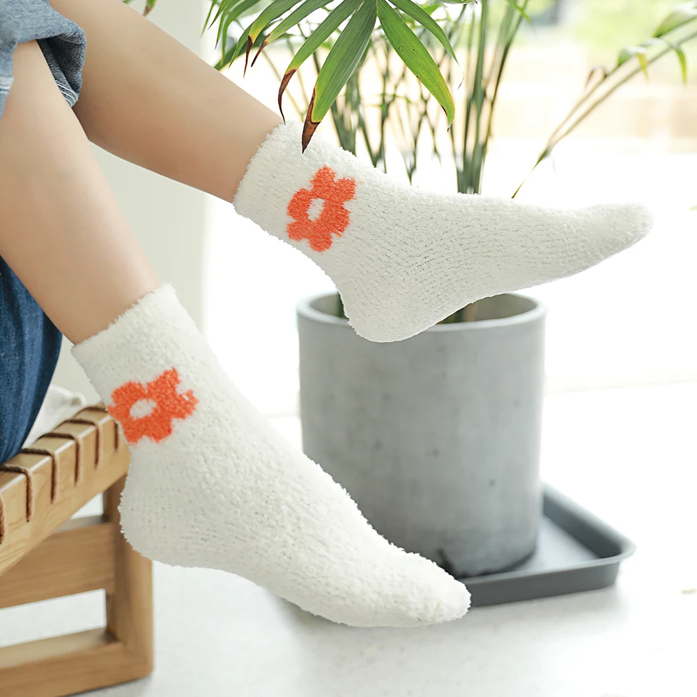 

Candy Warm Lady Flower Cute Winter Kawaii Thick Casual Women Socks Fuzzy Fluffy Terry Warm Socks Short Cute Cotton Socks Female