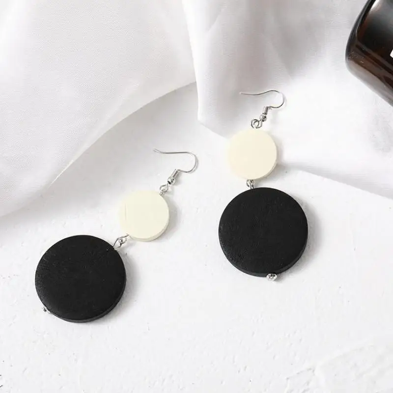 Long Earrings Korean Retro Size Geometric Circle Wood Earrings Black And White Color Women Earrings Jewelry Statement Earrings