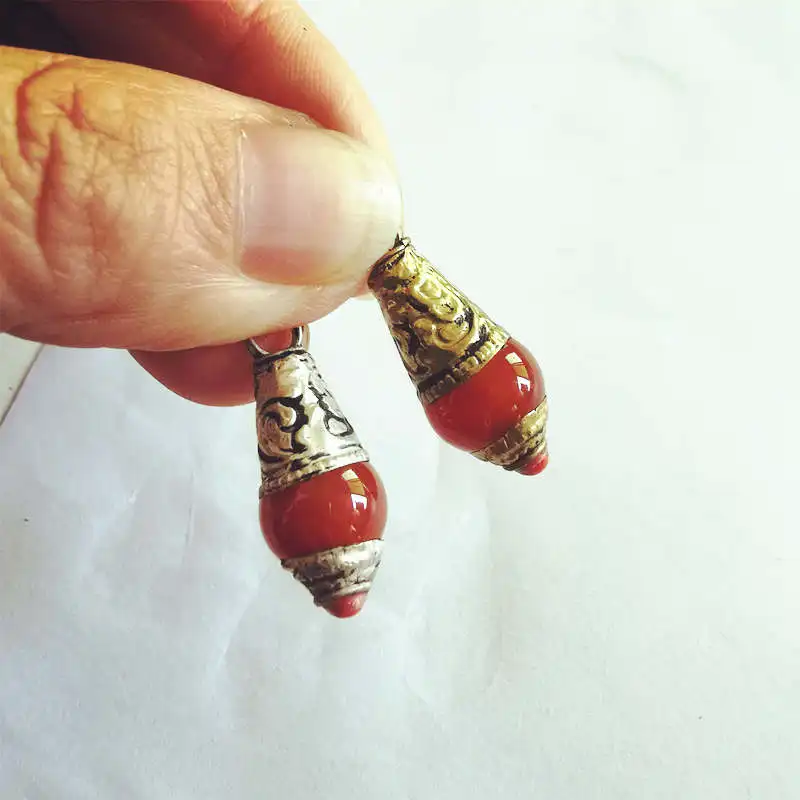 Nepal Hand Beads Vintage Natural Stone Bead Water Drop Charms Red Agates TBP629