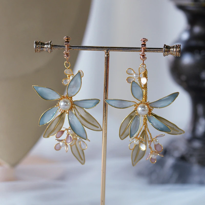 

Lovely Rhinestone Brides Ear clip Evening Earrings Prom Hair Jewelry Earring