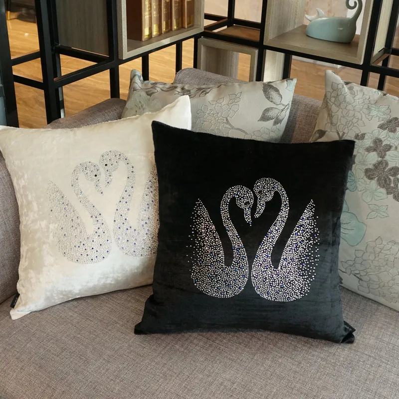 White Swan Cushion Cover Velvet Romantic Couple Swan Decorative Cushion Rhinestone Throw Pillow White Wedding Decorative Pillow