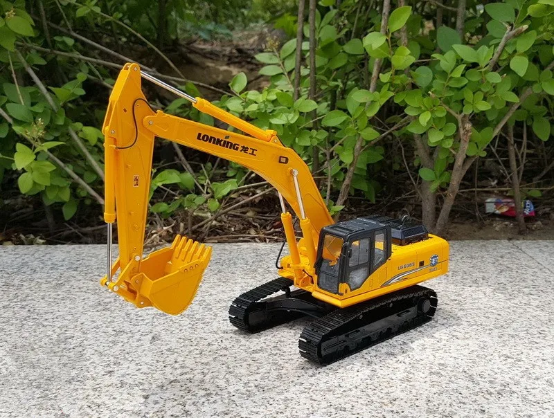 

Collectible Alloy Model 1:35 Scale Lonking LG6365 Hydraulic Excavator Engineering Machinery Vehicles DieCast Toy Model Display