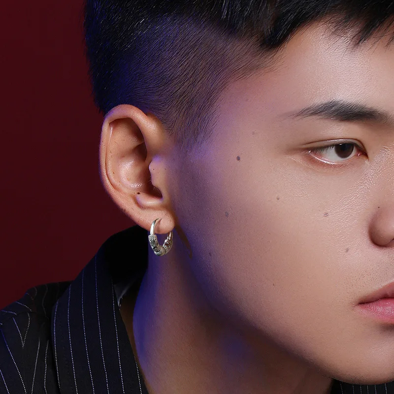 1 Piece New Punk Dragon Pattern Ear Buckle Earrings For Men/Women Black Color Hip Hop Fashion Cool Ear Jewelry Street Popular