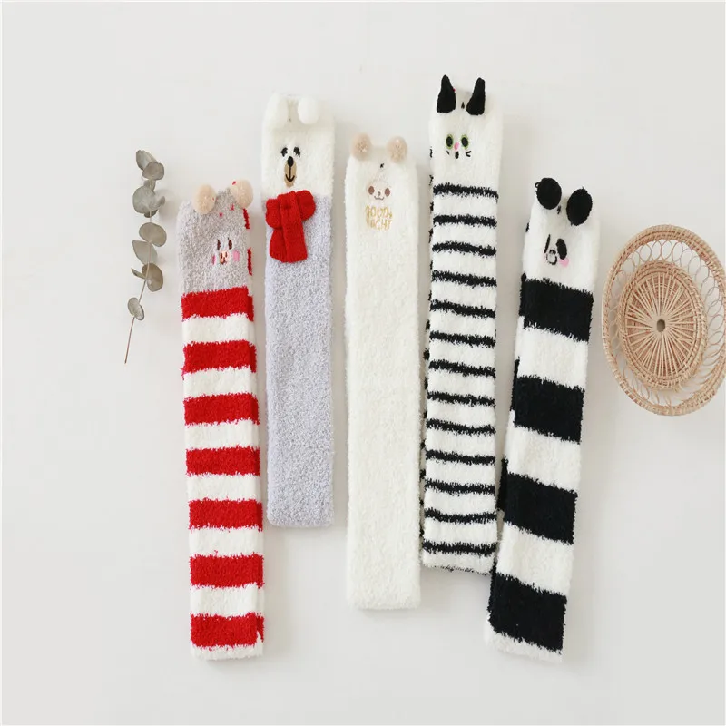 Chaussettes Kawaii hautes à rayures, mignonnes, en molleton de corail, ours, cerf, chat, hiver