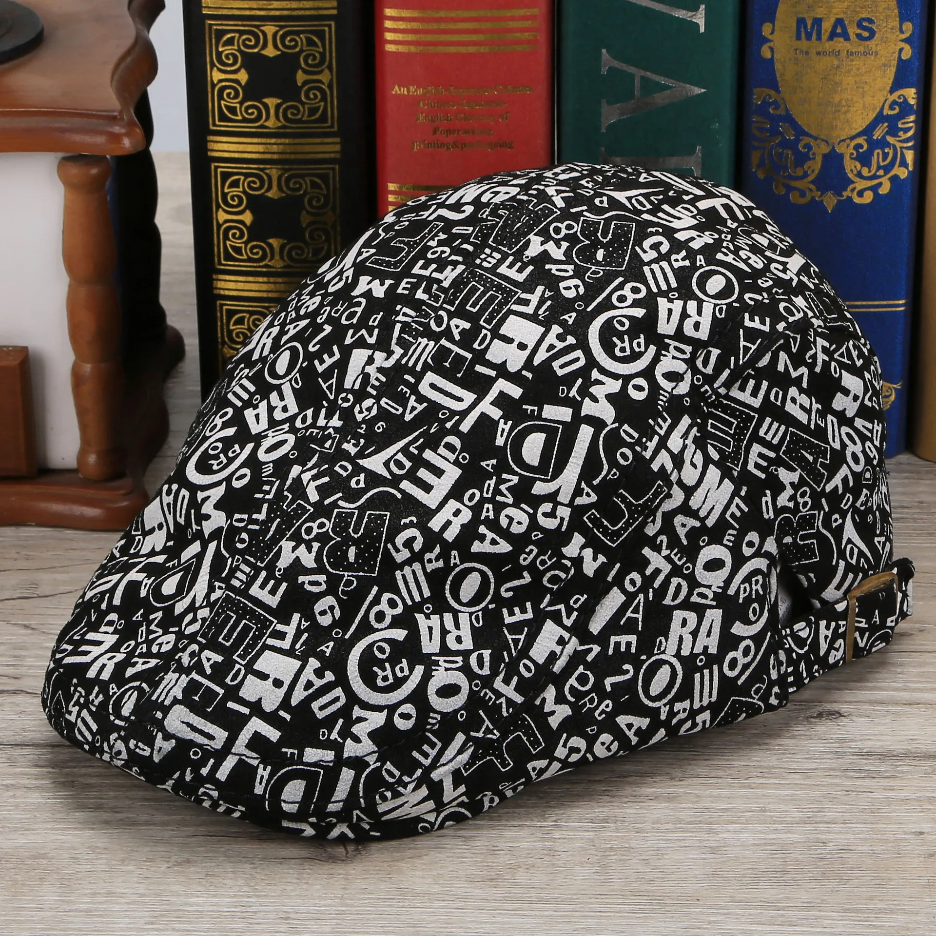 

X163 Natural Sheep Leather Beret Hat Adult Suede Printing Retro Letters Bert Cap Man'S Real Leather Beret Caps