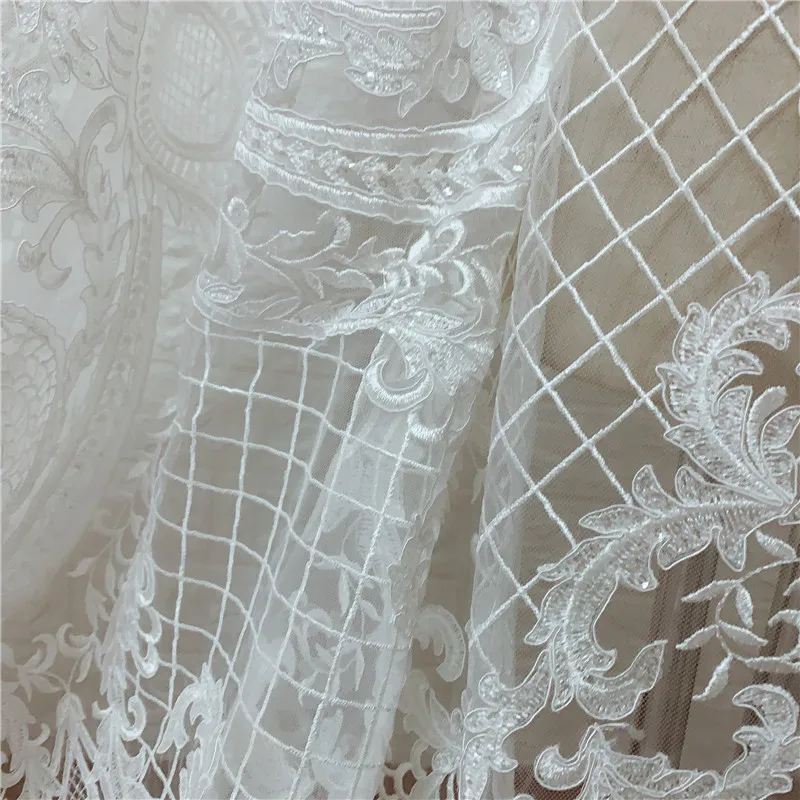 2020 LFY New Style Gorgeous Off white Corded Guipure Mesh Afrian Nigerian Bridal Wedding dress French Chantilly lace fabric