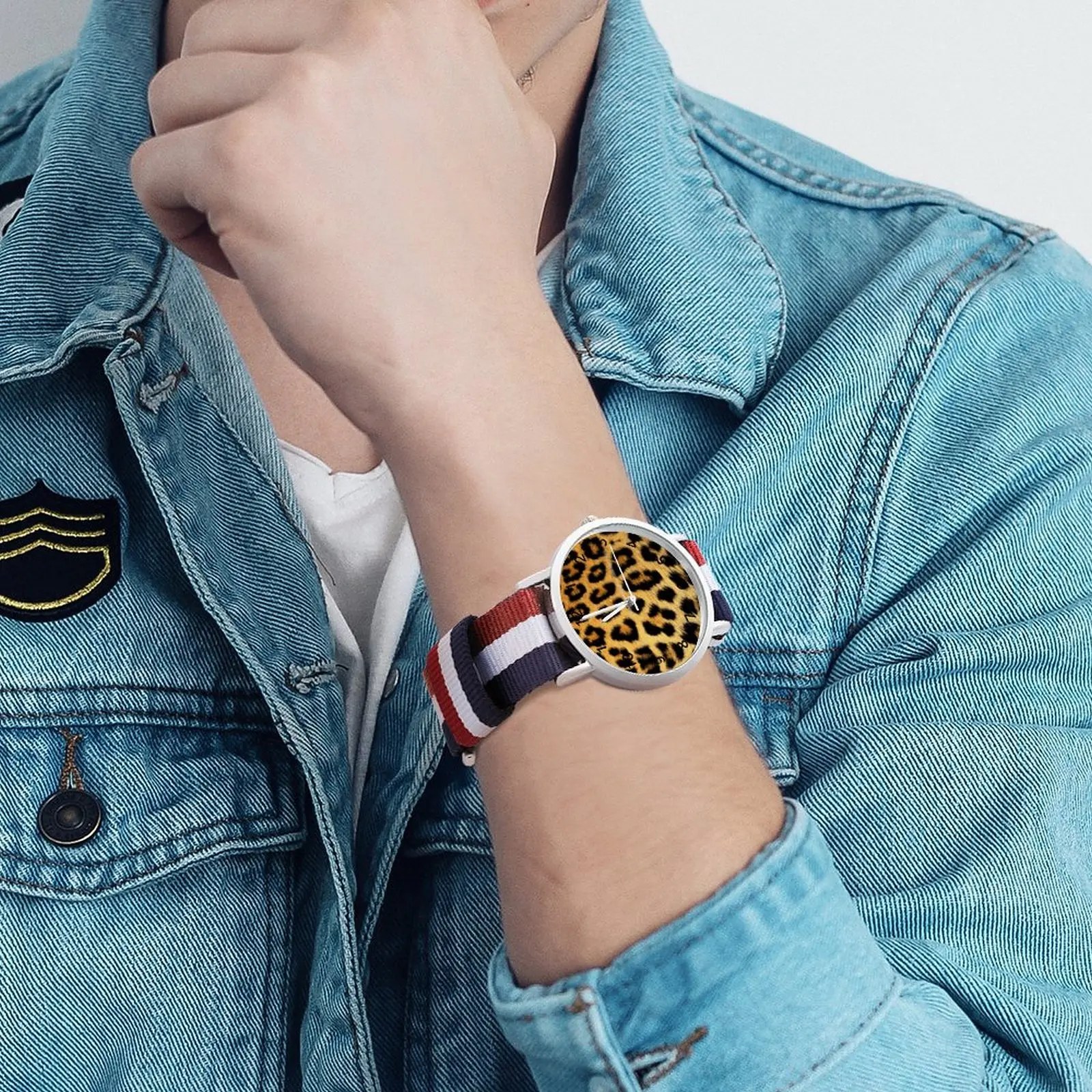 Reloj de cuarzo con estampado de leopardo para hombre, cronógrafo de pulsera con foto de Animal a la moda, de estilo Retro, asequible