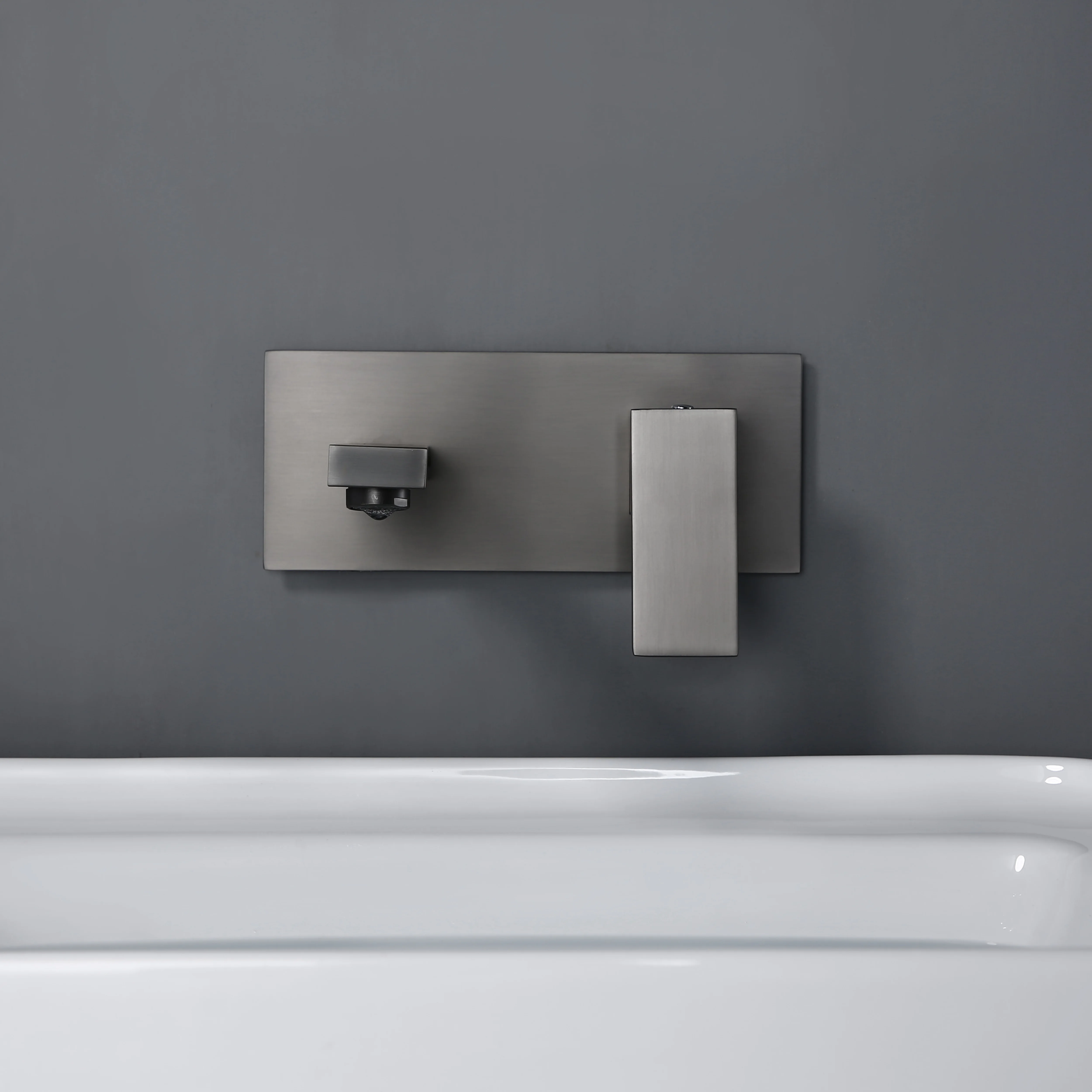 Imagem -05 - Smesiteli-torneira de Pia de Banheiro Torneira de Latão para Parede Misturador de Água Quente e Fria Cozinha Cinza Escovada Fixado na Parede