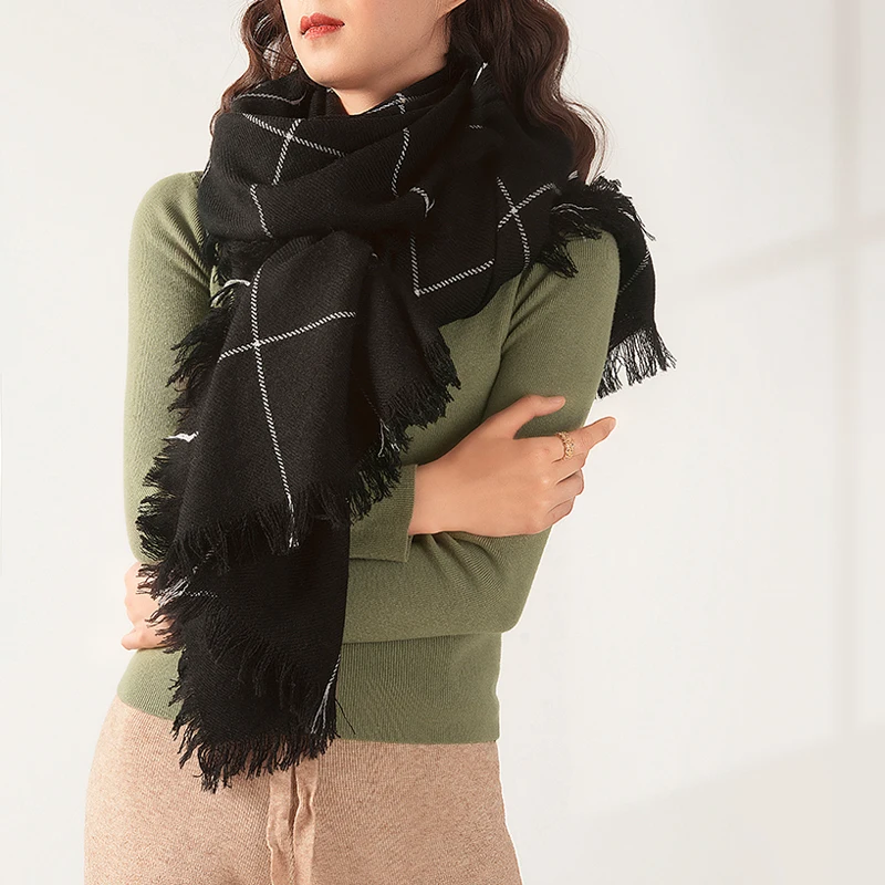 New fashion knitted autumn winter female Korean warm elegant scarf women girls sweet tassel scarf wool flash scarf wild shawl