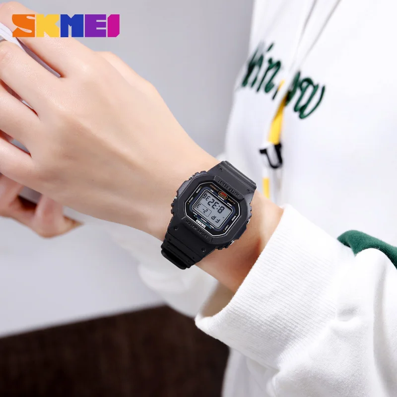 2020 SKMEI Fashion Sports Watch Colorful LED Digital Novel Color Electronic Watches PU Strap Waterproof Wrist Watch reloj hombre