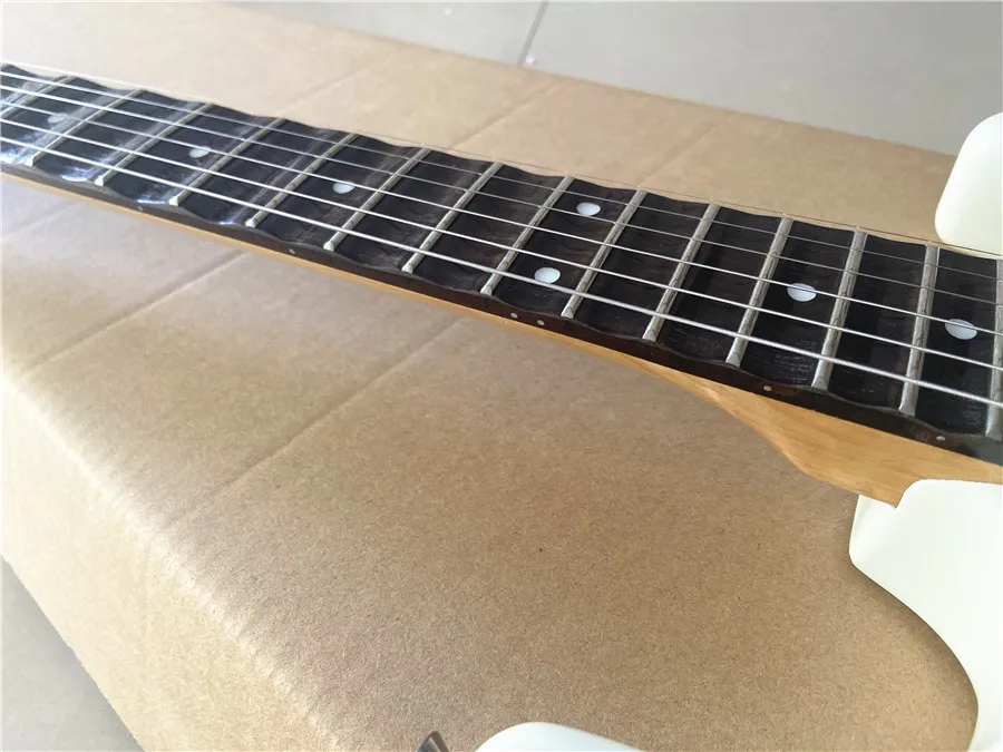 Inheriting the classic cream white double electric guitar rosewood fingerboard fan groove, can be customized