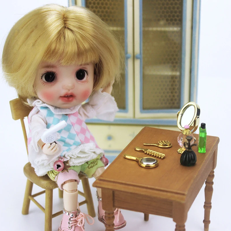 1/12 Dollhouse Miniature อุปกรณ์เสริม MINI Hairdressing ชุดจำลองหวีกระจกรุ่นของเล่นสำหรับตุ๊กตาตกแต่ง