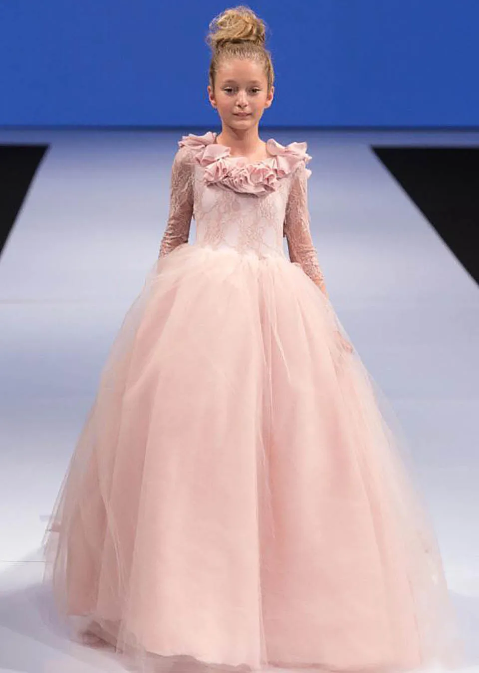 

O-Neck Long Sleeve Lace Tulle Flower Girls Dresses Birthday Christmas Girls Pageant Baby Children Party Dress Kids Formal Wear