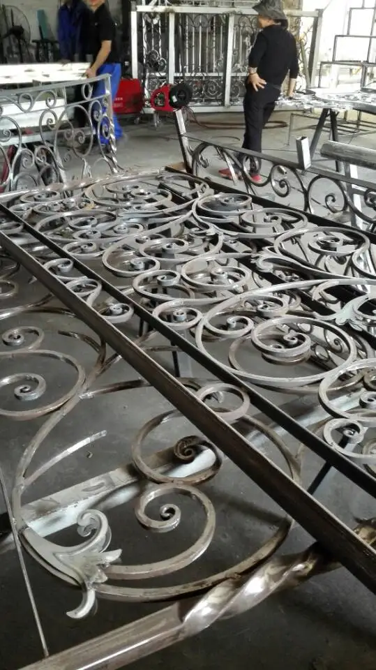 Hench Shanghai wrought iron stair railing/modern iron railing designs