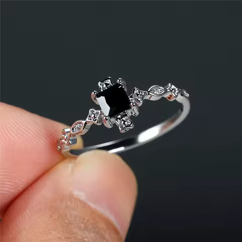 Vintage Male Female Black Zircon Ring Square Crystal Small Stone Wedding Ring Trendy Silver Color Engagement Rings For Women Men
