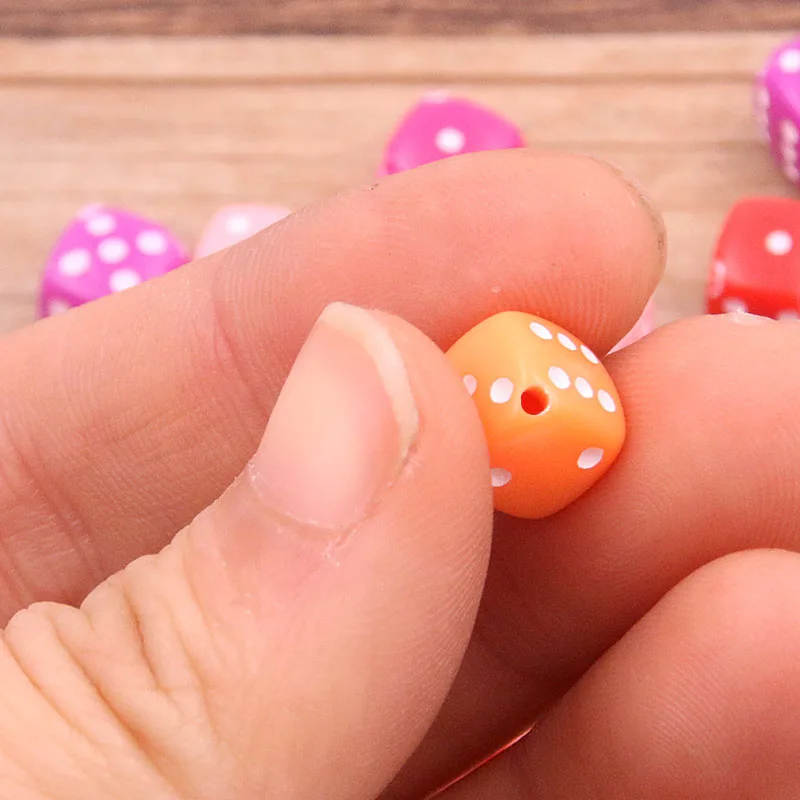 50Pcs Dices 8mm 5 Color Plastic Gaming Dice Standard Six Sided Decider Spacer Beads For DIY Jewelry Making Handmade