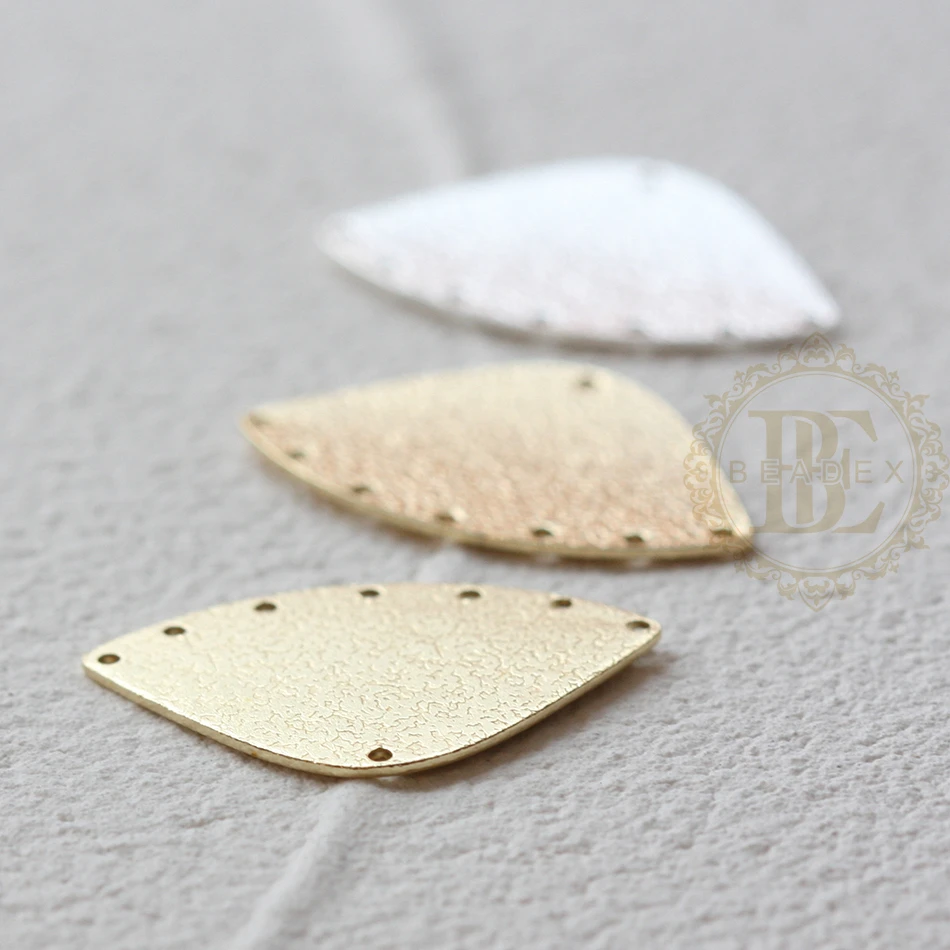 DIY Supply-Premium Plated Solid Brass Finding Textured Fan - 25x16mm (4565C)
