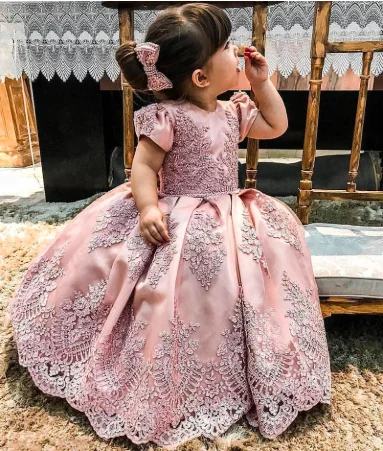 Lovely Toddler First Birthday Party Gowns Lace Beading Holy First Communion Gowns Short Sleeves Kids Flower Girl Dresses