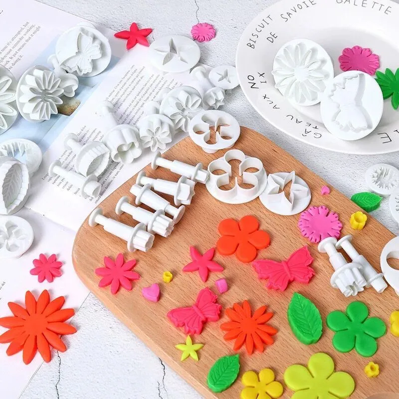 Christmas Tree Chreey Flower Fondant Cake Molds Cookies Paste Mold Sugarcraft Plunger Cutter Cupcake Cake Decorating Tools Set