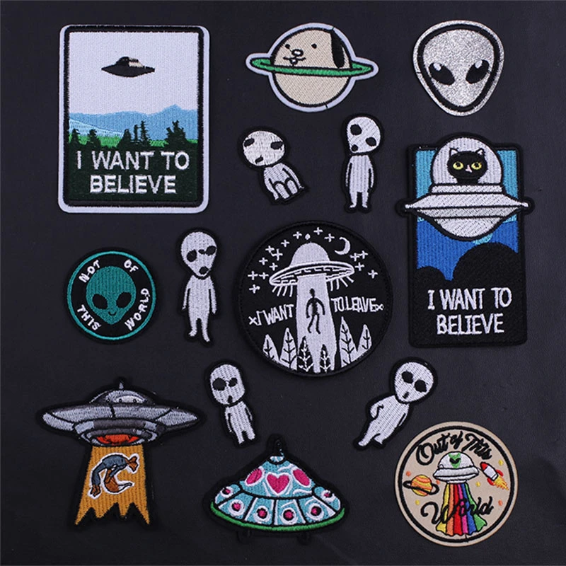 Ufo Space Alien Patch ricamate per abbigliamento distintivi termoadesivi Patch in Pvc adesivi termici per Appliques di vestiti in tessuto