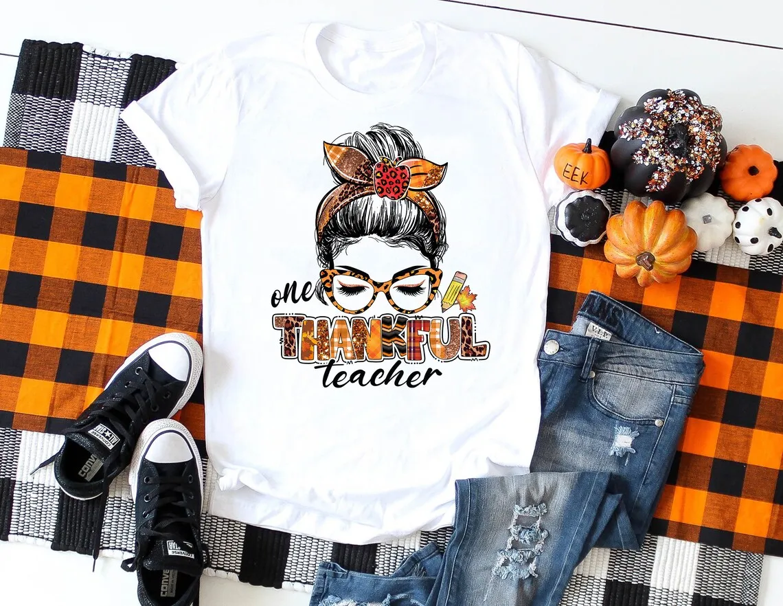 

One Thankful Teacher Graphic Print T-Shirt Women'S Clothing Halloween Gift Mom Tshirt Femme Leopard Fall T Shirt Female Tops