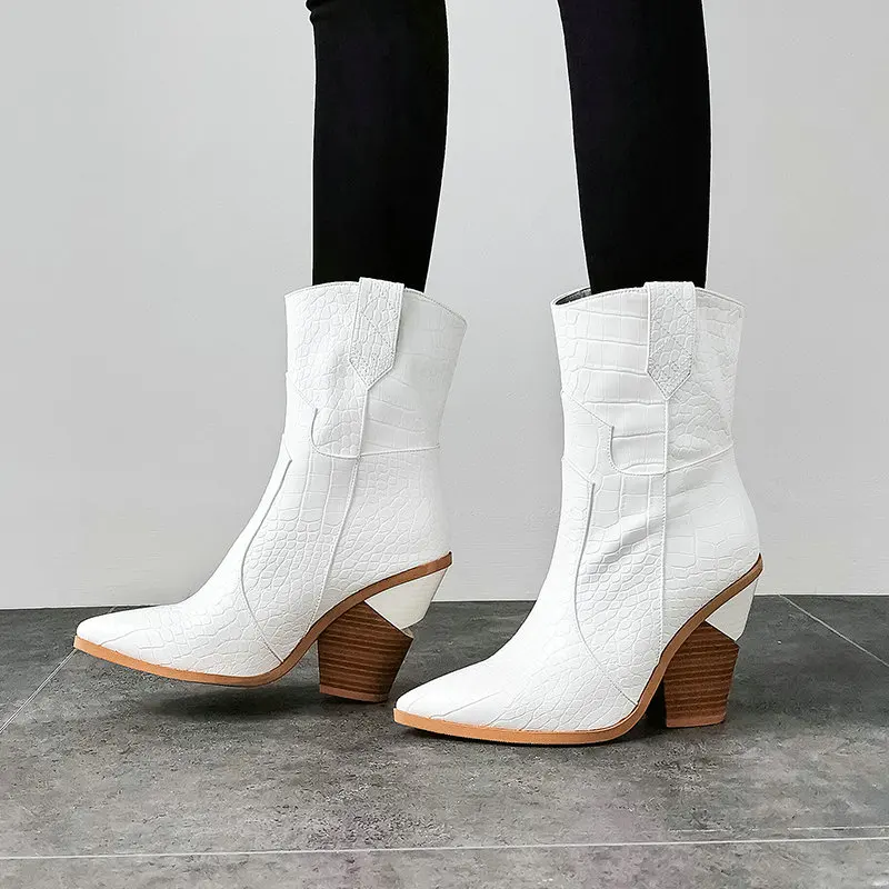 

Осенние женские ботинки Lasyarrow из искусственной кожи, ботильоны на высоком каблуке, модные ковбойские ботинки со змеиным принтом, женские зимние ботинки с острым носком