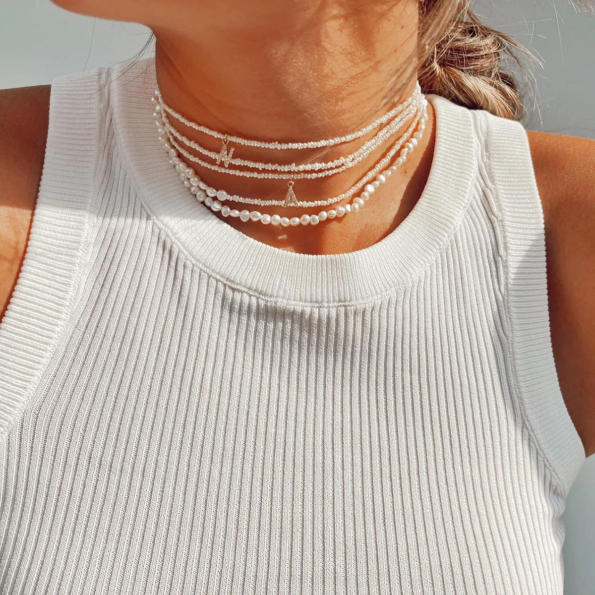 Czeski kryształ Imię Pierwsza litera Naszyjnik dla kobiet Sztuczny naturalny kształt Perły Choker Moda Nowa biżuteria Prezent