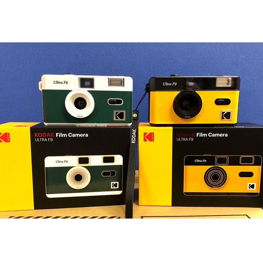 Kodak Two Tone Yellow/Night Green Classic Cameras Ultra F9 35mm Reusable Film Camera UltraMax 400 Film Travel Vacation Essential