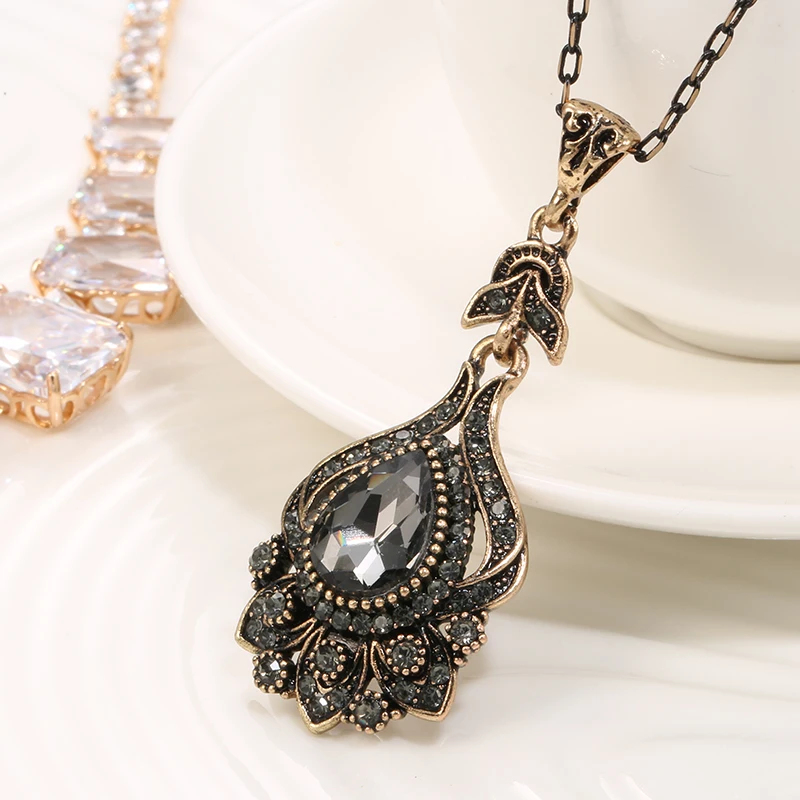 Kinel Luxury Gray Crystal Bridal Necklace For Women Antique Gold Color Beach Party Pendant Necklace Vintage Jewelry 2021