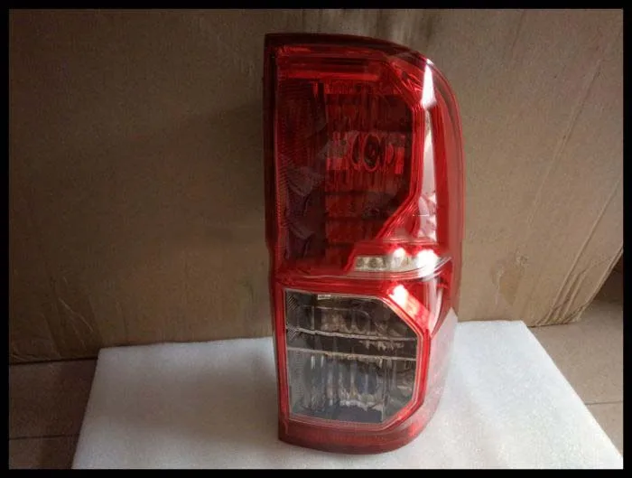 Car Rear Lamp Taillight Tail Light Assembly Brake Lamp turn signal for Toyota HiLux 2012-2014 car accessories