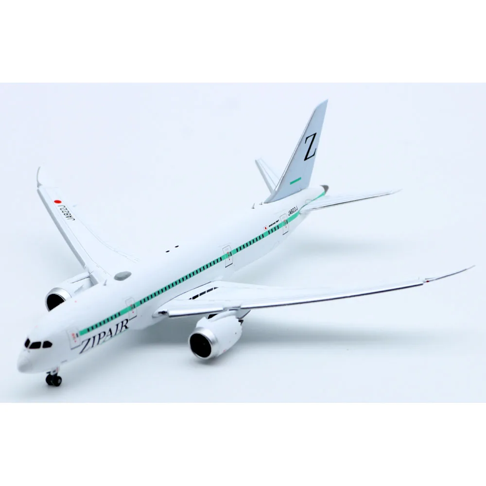 1:400 سبيكة تحصيل طائرة JC أجنحة EW4788004A البريدي الهواء دريملاينر بوينغ B787-9 دييكاست نموذج طائرة JA822J اللوحات أسفل #5