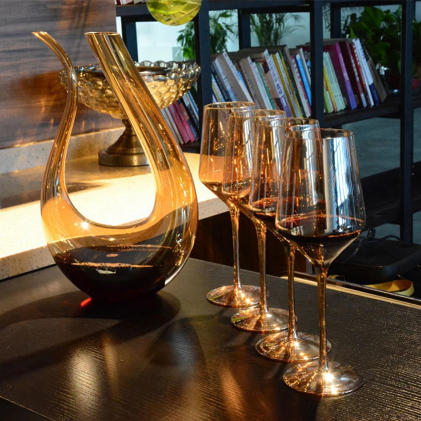 

Creative Gold Wine Glass Electroplate Goblet Whiskey Glass Dinner Decor Handmade Crystal Glass For Party Wedding Flutes Glass