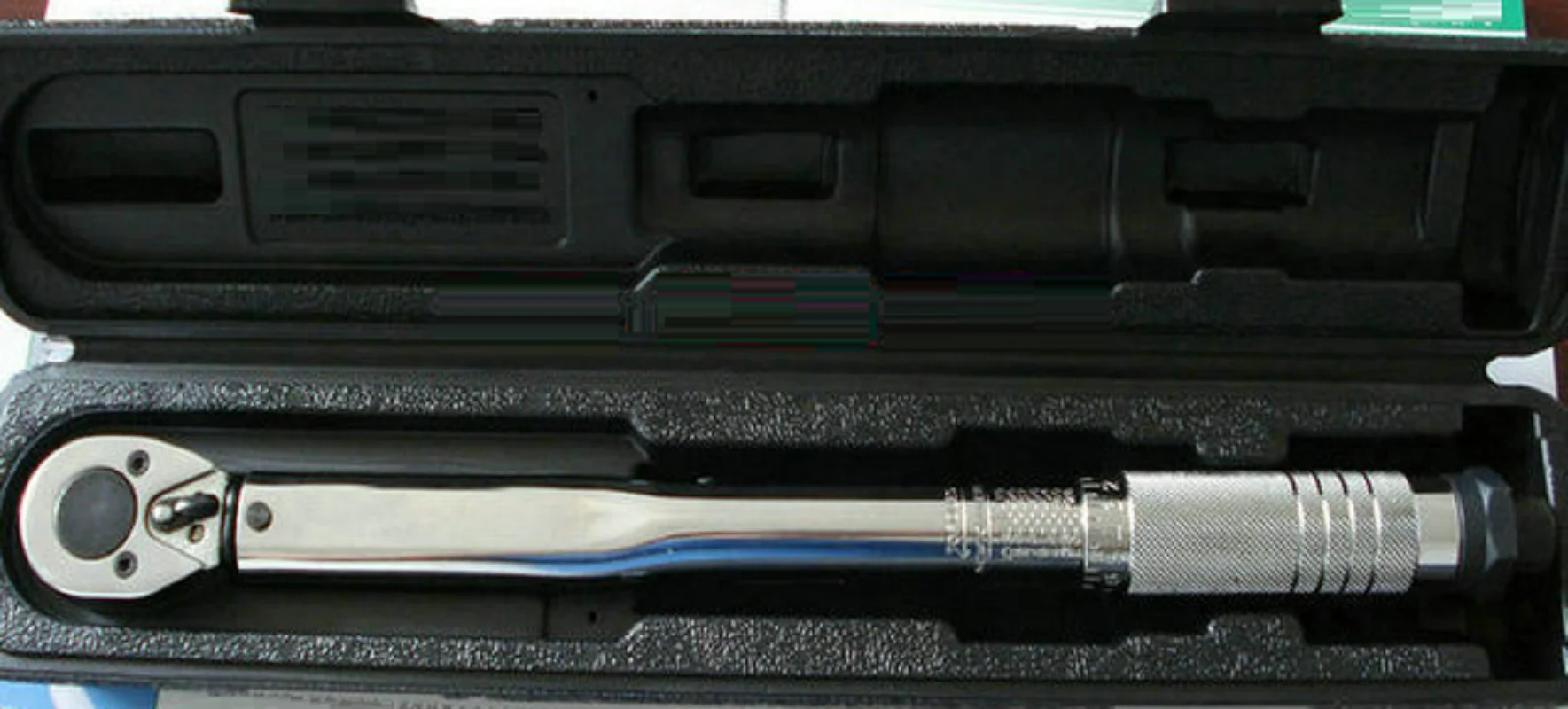 

Регулируемый динамометрический ключ 1/4", 3/8", 1/2" (2-60 Н·м) из Тайваня, ручной, для ремонта автомобильных шин