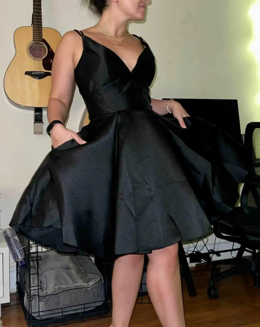 

Customized Short V-Neck Black Homecoming Dress with Pockets Spaghetti Criss Cross Back Knee Length Graduation Dress for Juniors