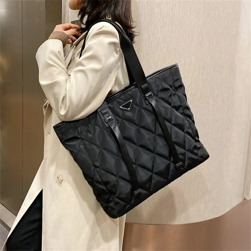 

Fashion Brand Women's Tote Bags Autumn Winter New Lady Shoulder Bag High Quality Nylon Handbags Large Capacity Shopper Bag