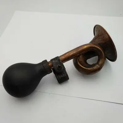 

Classic Nostalgic Collection Old Shanghai Items Bicycle Horn Home Decoration