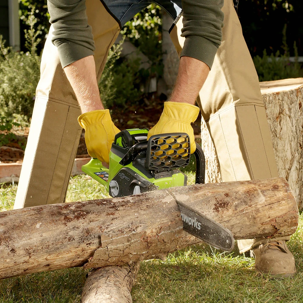 Greenworks 40v Cordless Chain Saw Brushless motor 20312 Chainsaw ,not including battery and charger Free Return