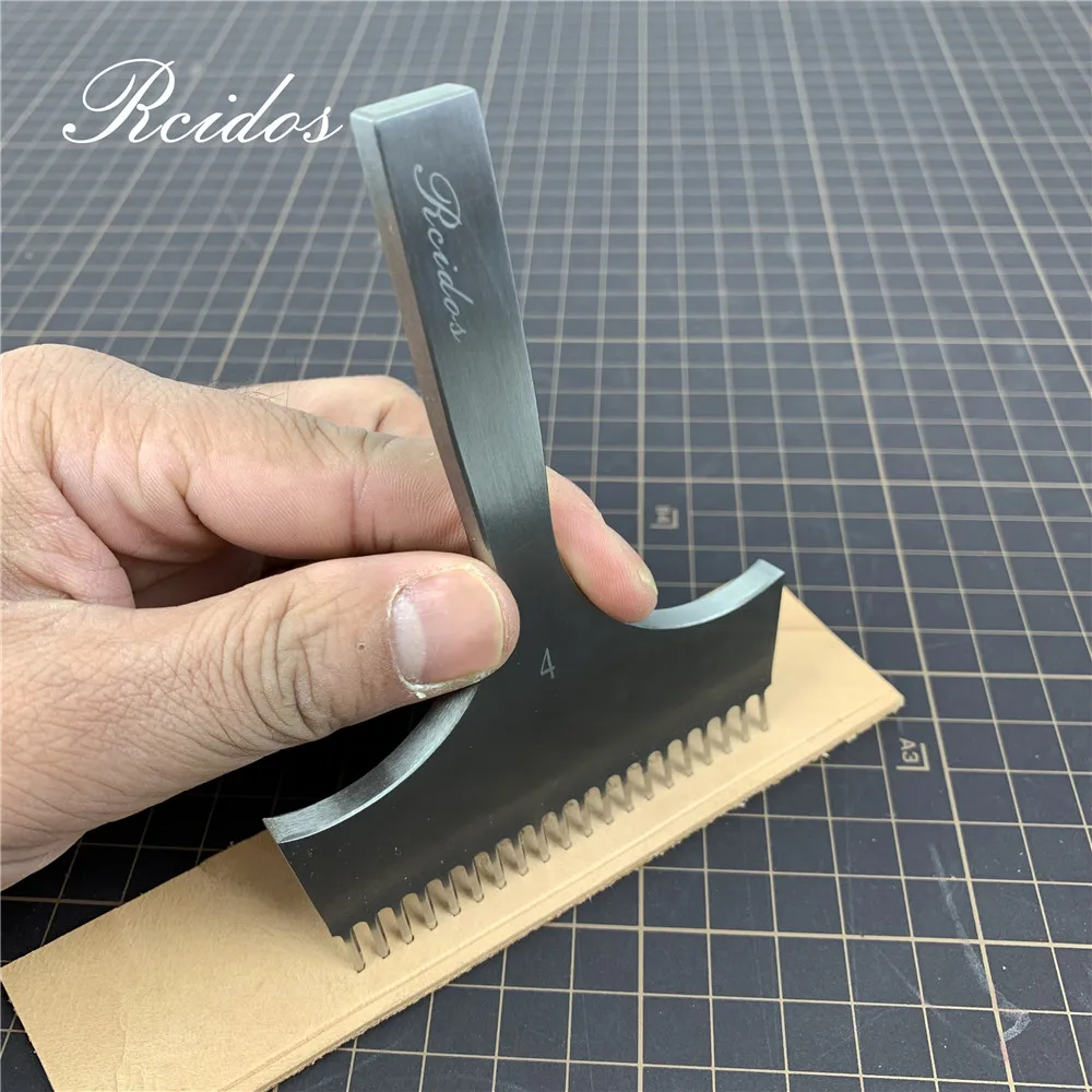 RCIDOS Hand sewing Rhombus hole Puncher,20 tooth Manual rhombus Stitching hole Punching tools,Distance:4mm