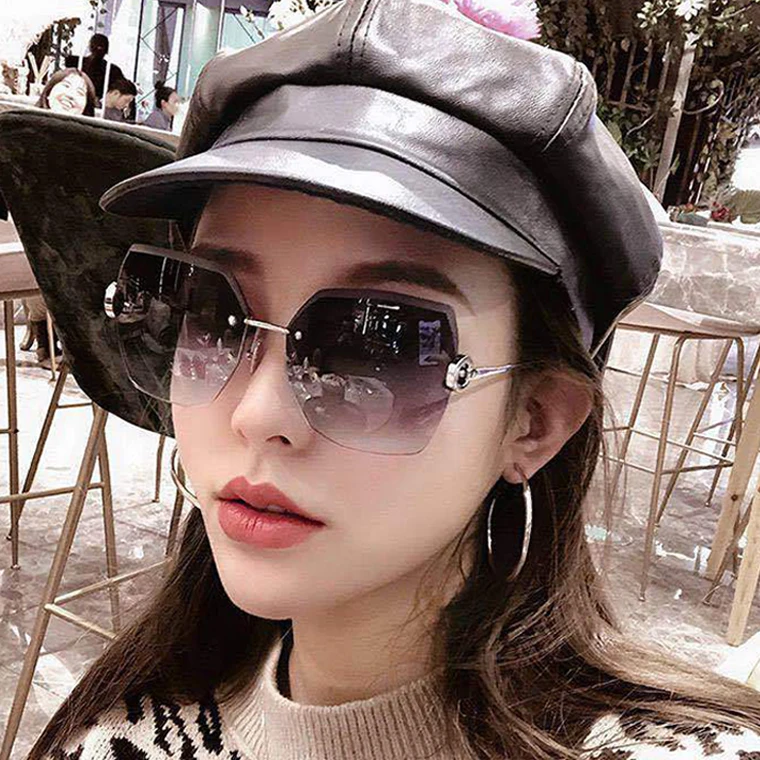 Luxury Brand Sunglasses Women Fashion Black Retro Sun Glasses for Men Vintage Lady Summer Style Sun Glasses Female  UV400